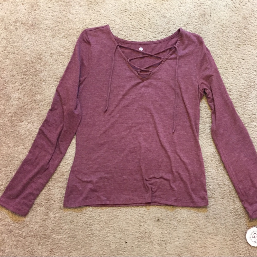 So slim lace up Tee size L