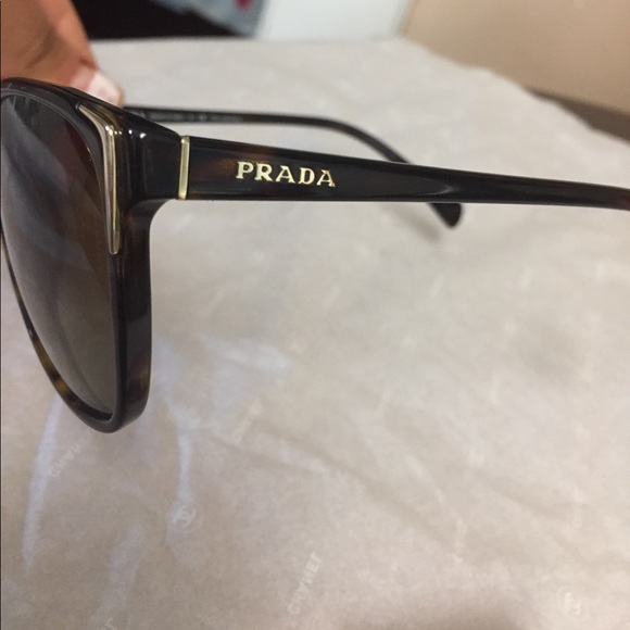 Prada Sunglasess (REAL!!) - Picture 5 of 8