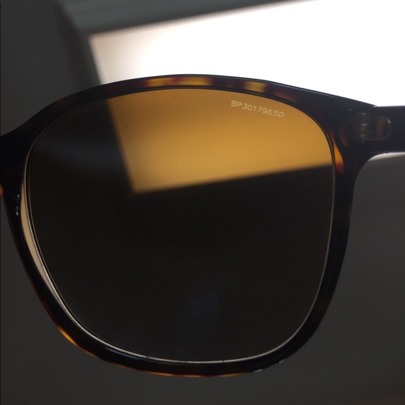 Prada Sunglasess (REAL!!) - Picture 7 of 8