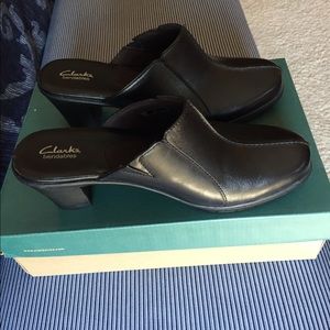 Clarks black slip on shoe