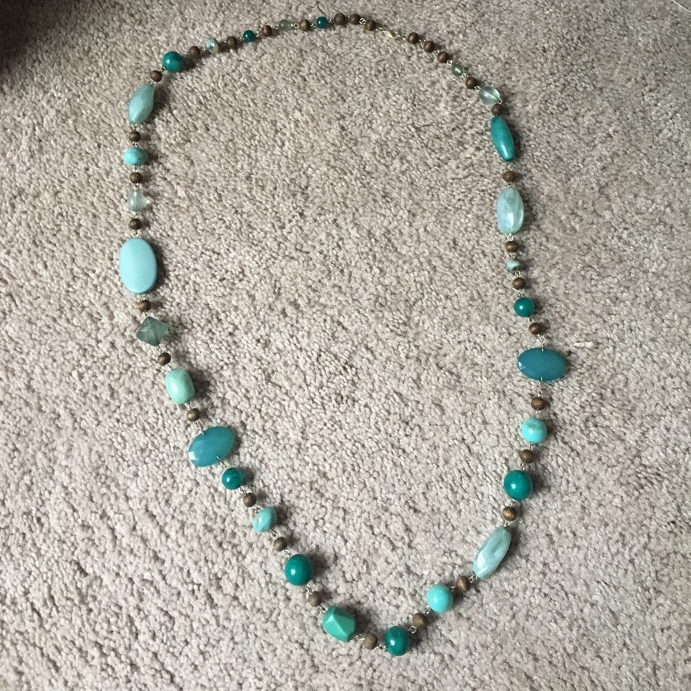 LONG BLUE NECKLACE