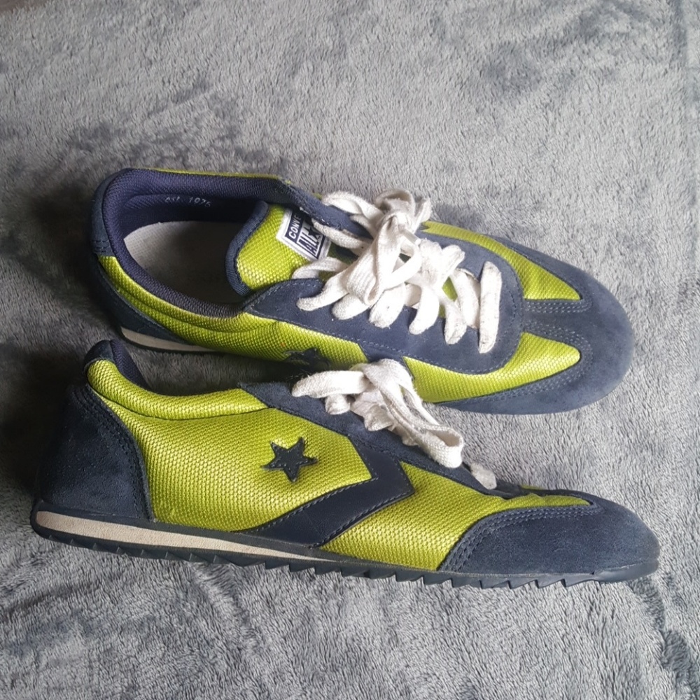 Women's converse shoes