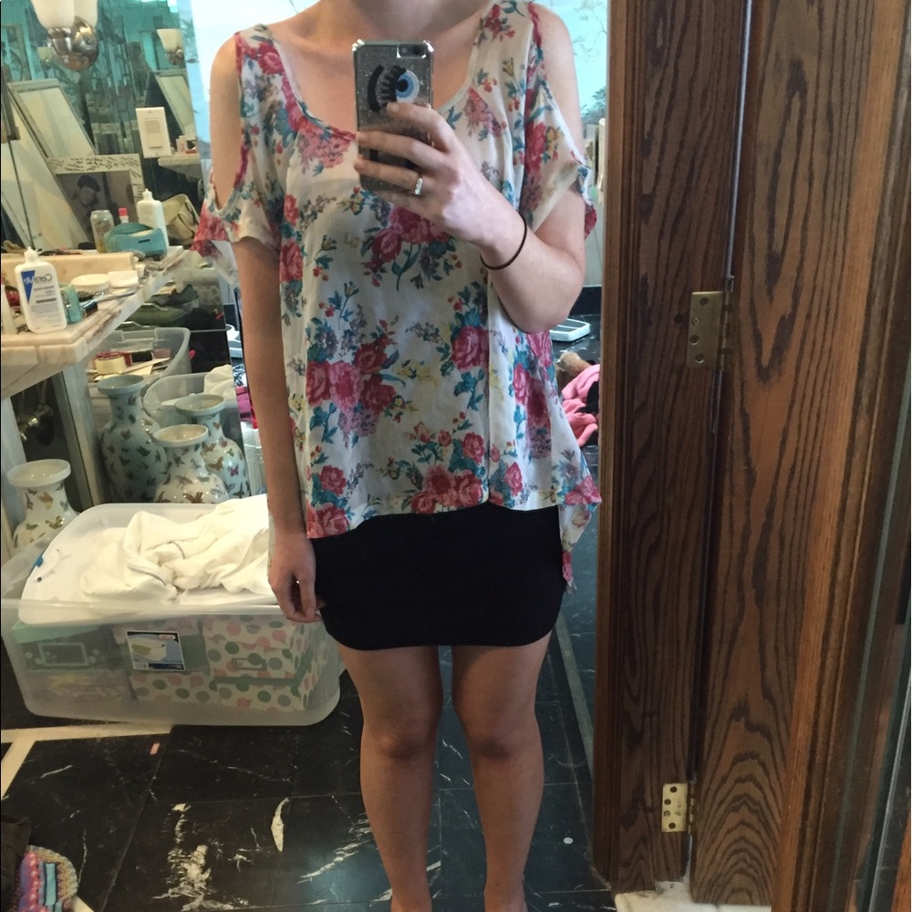 LF floral cut out hi-low top