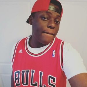 Meet your Posher, Malik