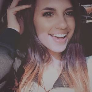 Meet your Posher, Alexis