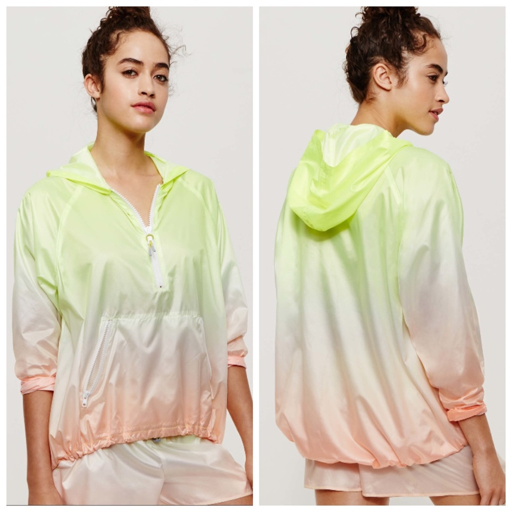 ✨🎉HP🎉✨ NWOT Lou & Grey Activewear Ombré Jacket