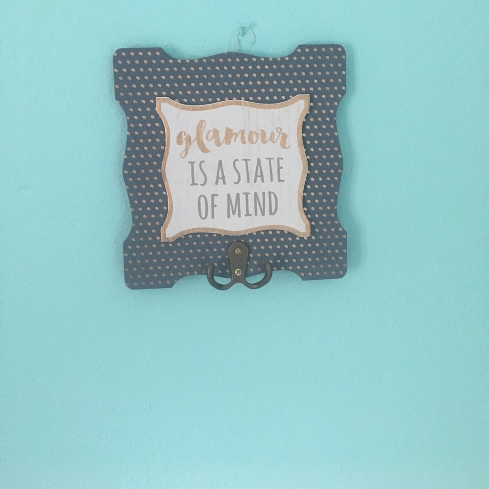 Jewelry hanger