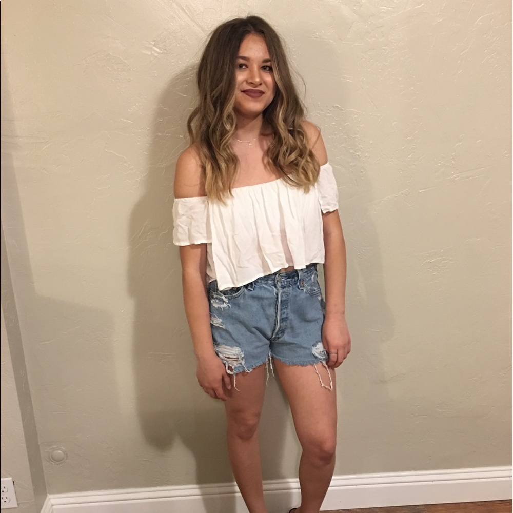 White crop top