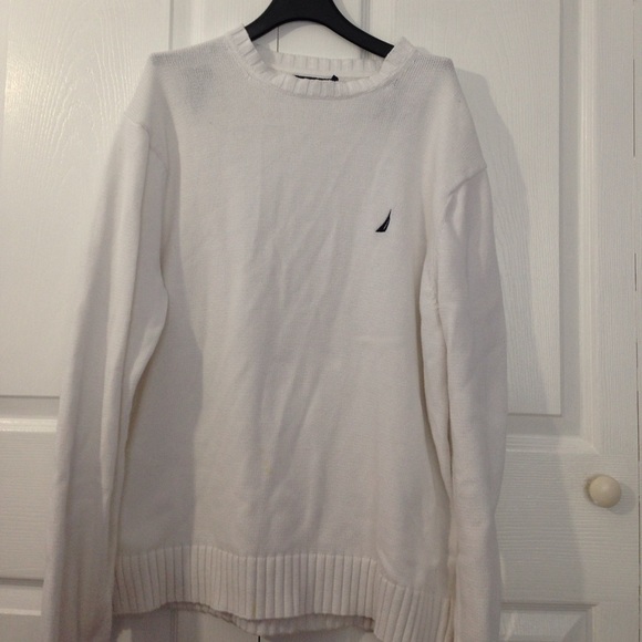 Mens Nautica sweater, get free bracelets! - Picture 2 of 2