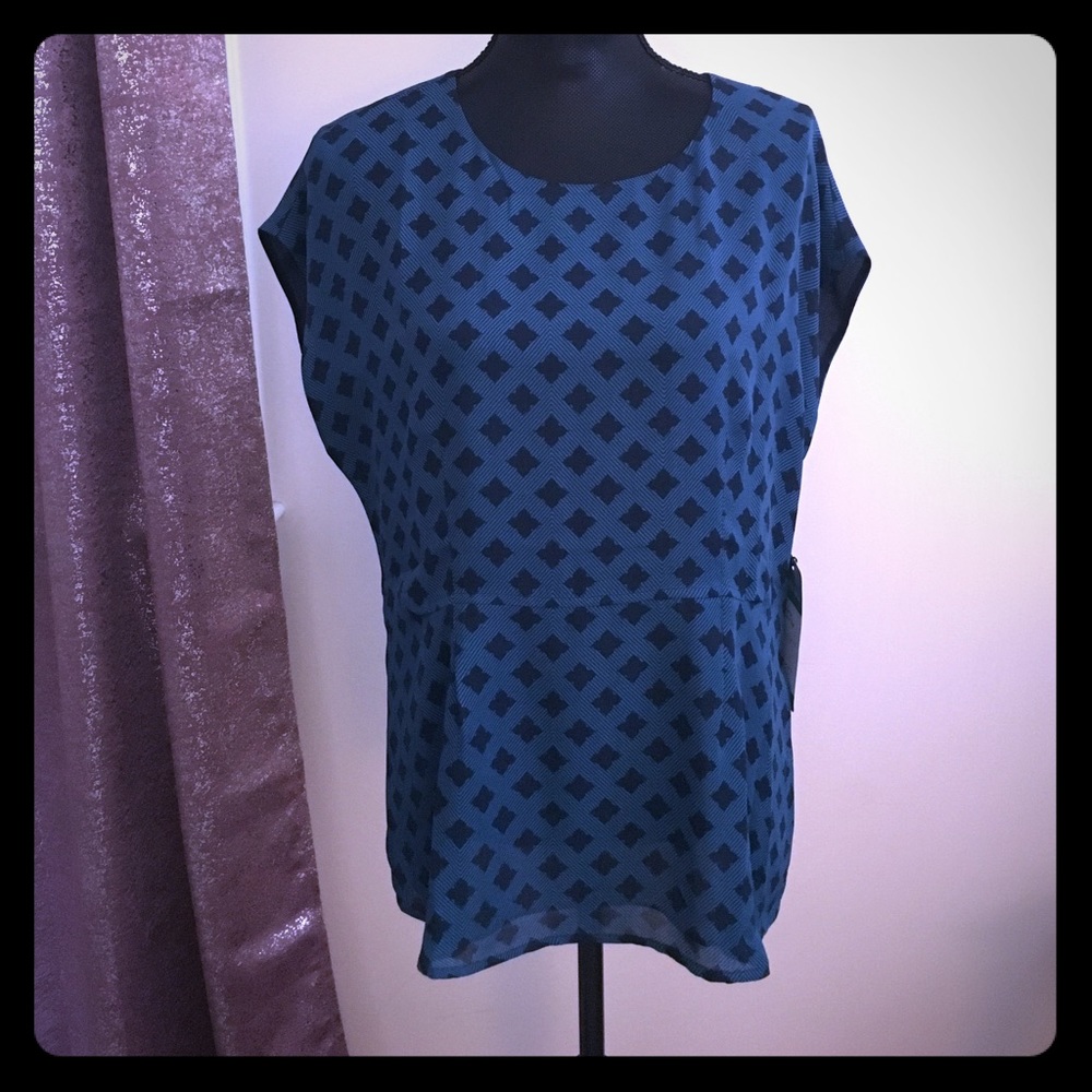 NWOT Foulard Top