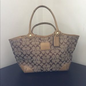 Coach Signature Tote