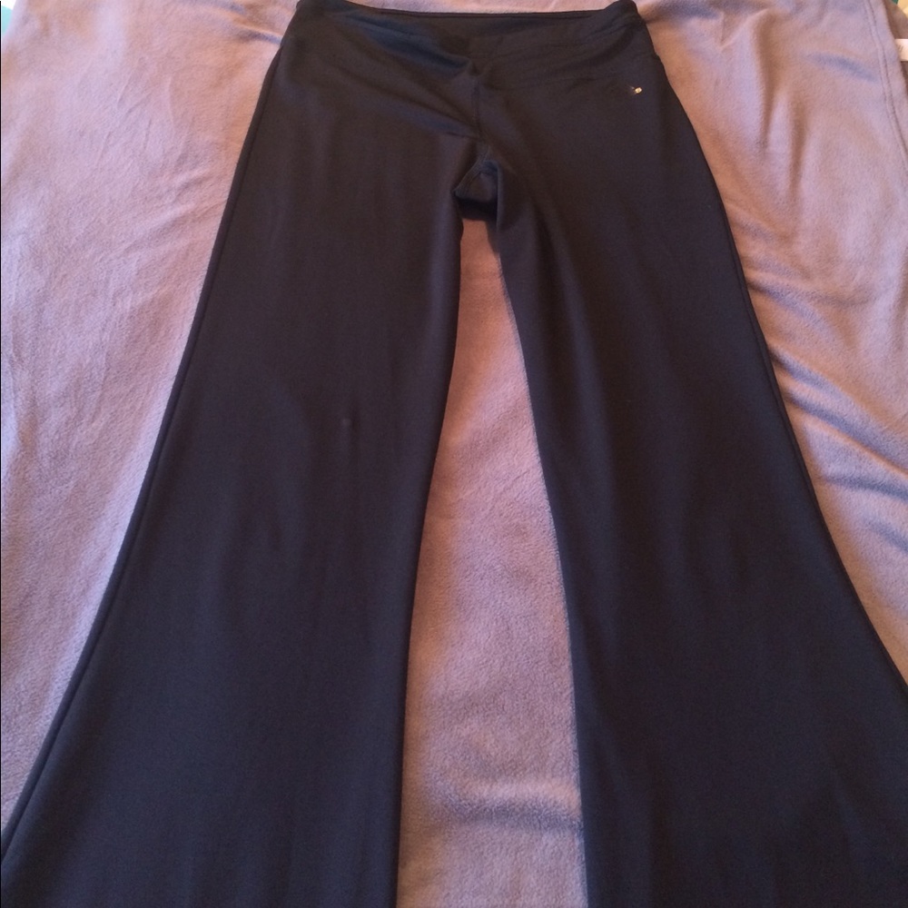 FALL CLEANOUT-DONATING SOON Adidas Wideleg Pants