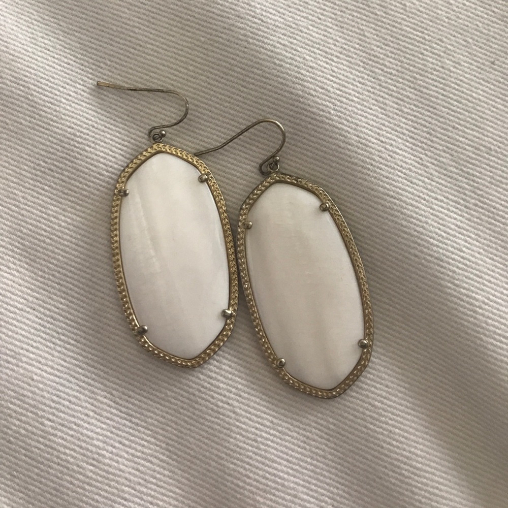 Kendra Scott white Danielle's