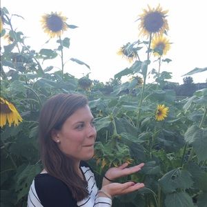 Meet your Posher, Liz