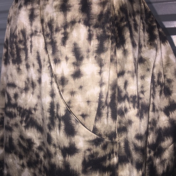 Ann Taylor brown tan and black silk skirt - Picture 3 of 5