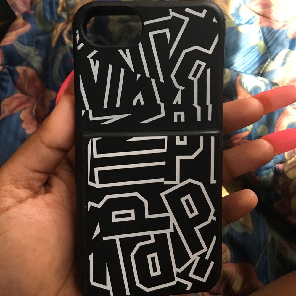 Victoria secret phone case iPhone 6