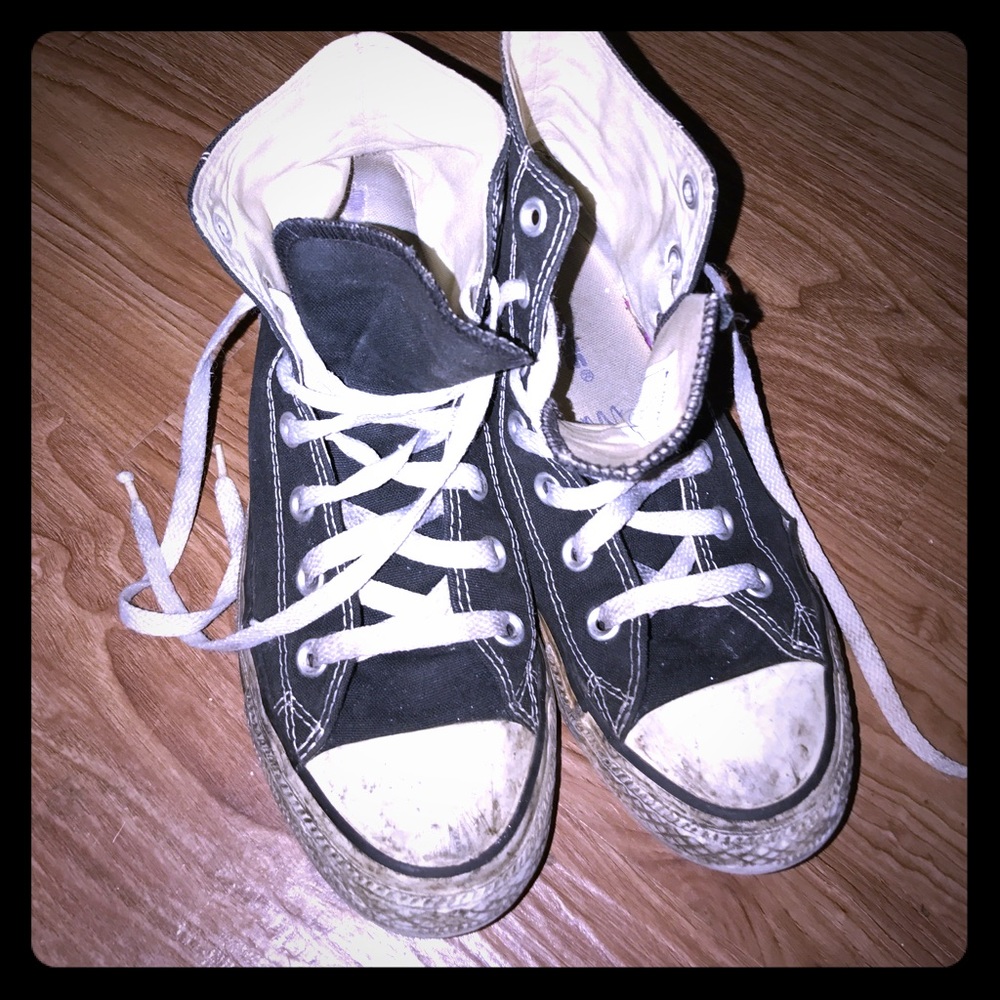 Used Black Converse Size 8- High Tops