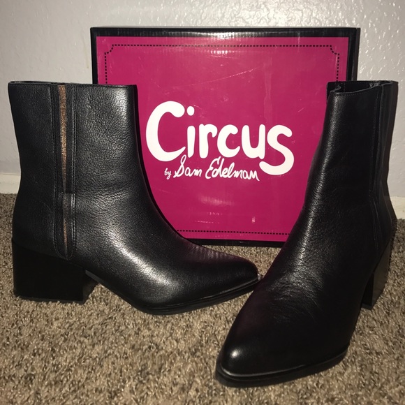 already have a simple black bootie - Picture 1 of 4