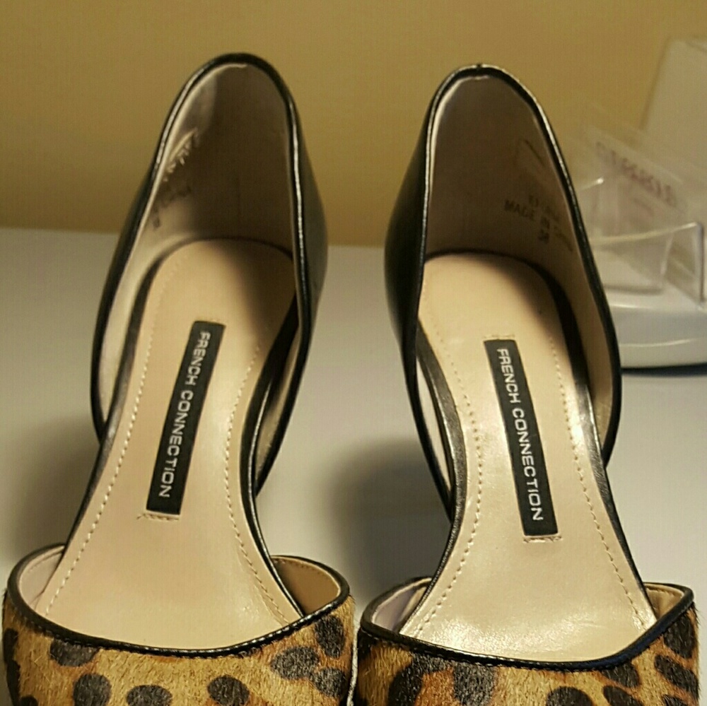 Shoes - Picture 3 of 4