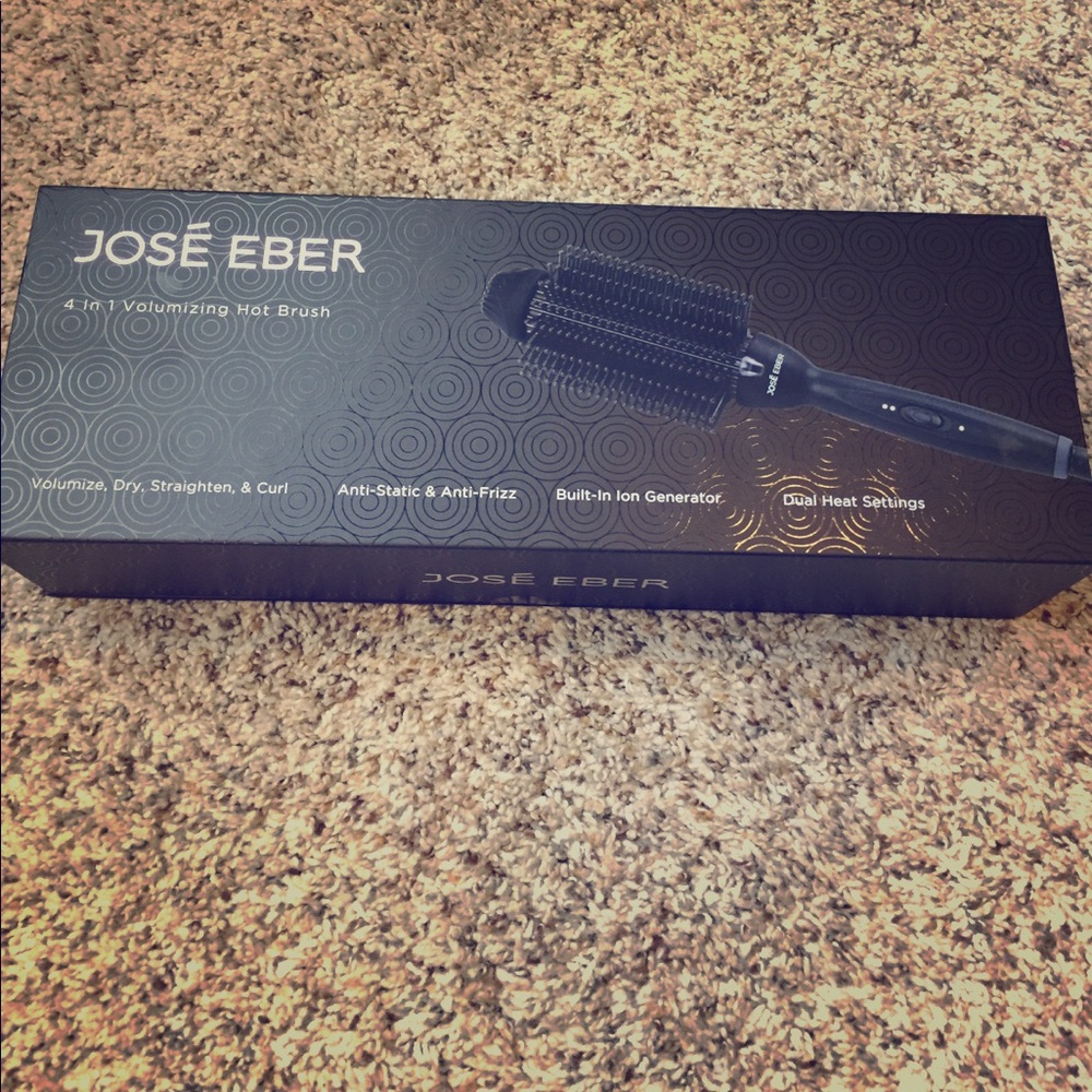 Jose Eber 4 in 1 volumizing  Hot Brush