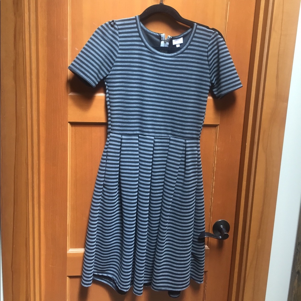 LuLaRoe Amelia