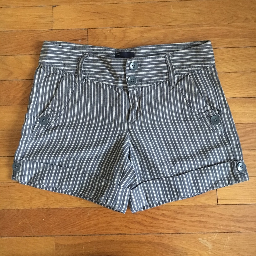 GAP Stripped blue and cream shorts 🔹