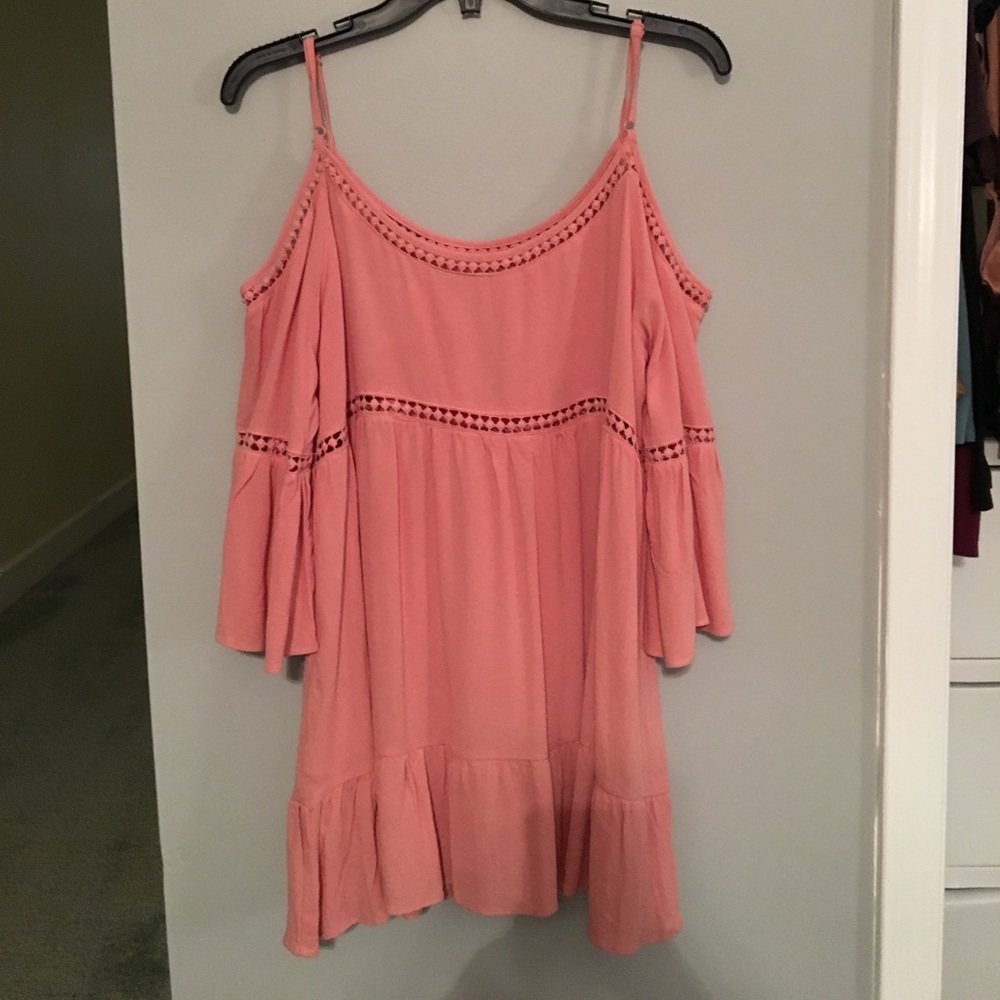 Pink, should cut out top