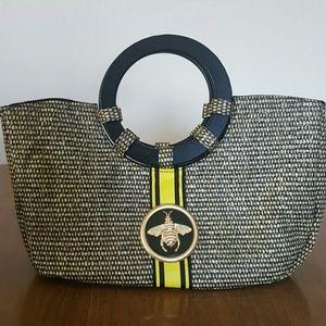 Braciano beautiful straw bumblebee handbag NWOT