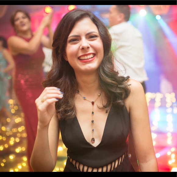 Meet your Posher, Elena - Picture 1 of 1