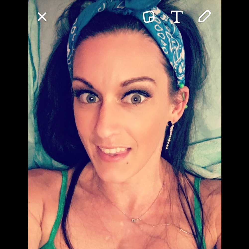 Meet your Posher, Andrea