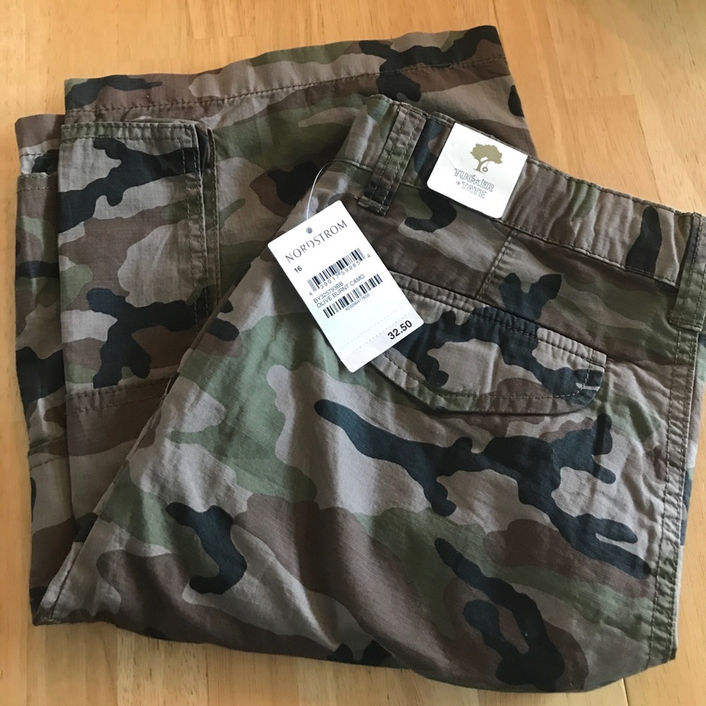 Tucker & Tate boys camo cargo shorts, size 16