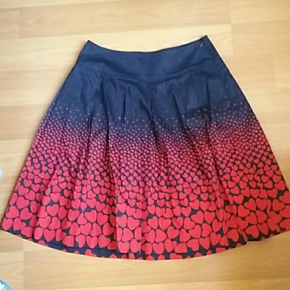 ❗SALE❗NWT! Little Hearts Pleated Midi Skirt