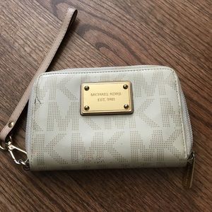Michael Kors wristlet