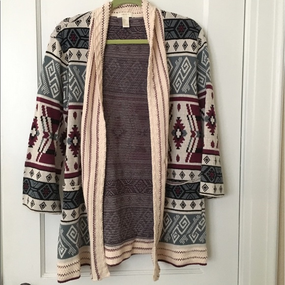 SOLD | NWT kimono style cardigan - Picture 1 of 2