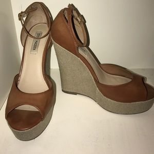 Steve Madden wedges