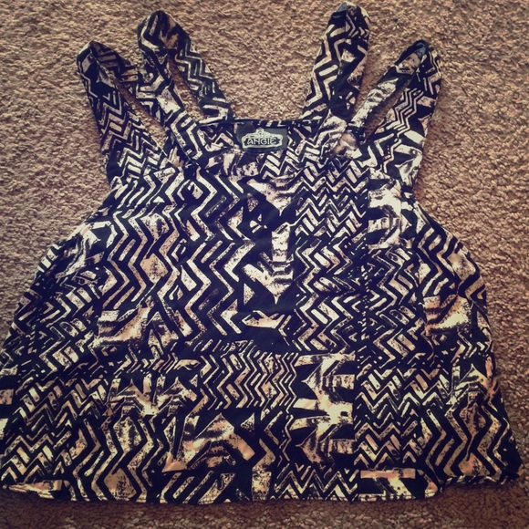 Crop Top - Picture 1 of 1