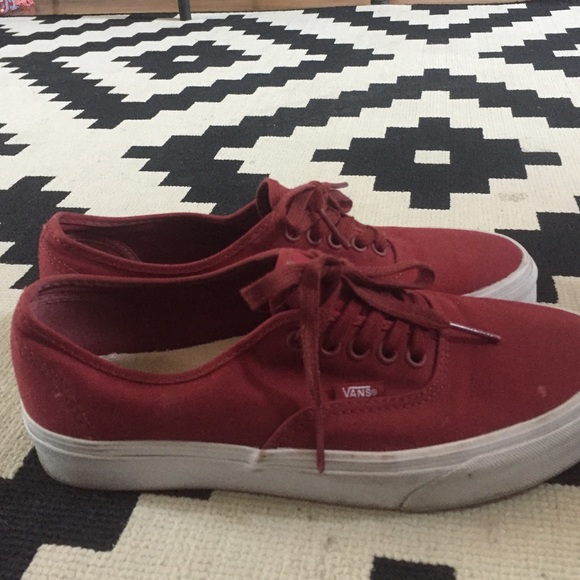 Burgundy Vans low tops - Picture 2 of 4