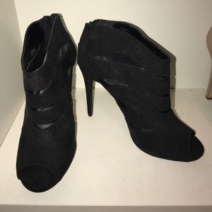 Nine West black bootie heels
