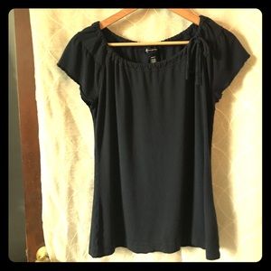 Stretch bow detail top