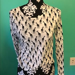 omg sleeve giraffe design top