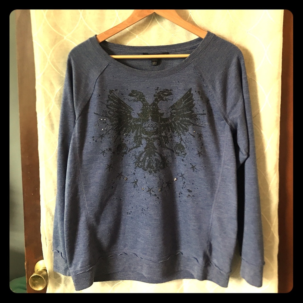 Pullover sweatshirt