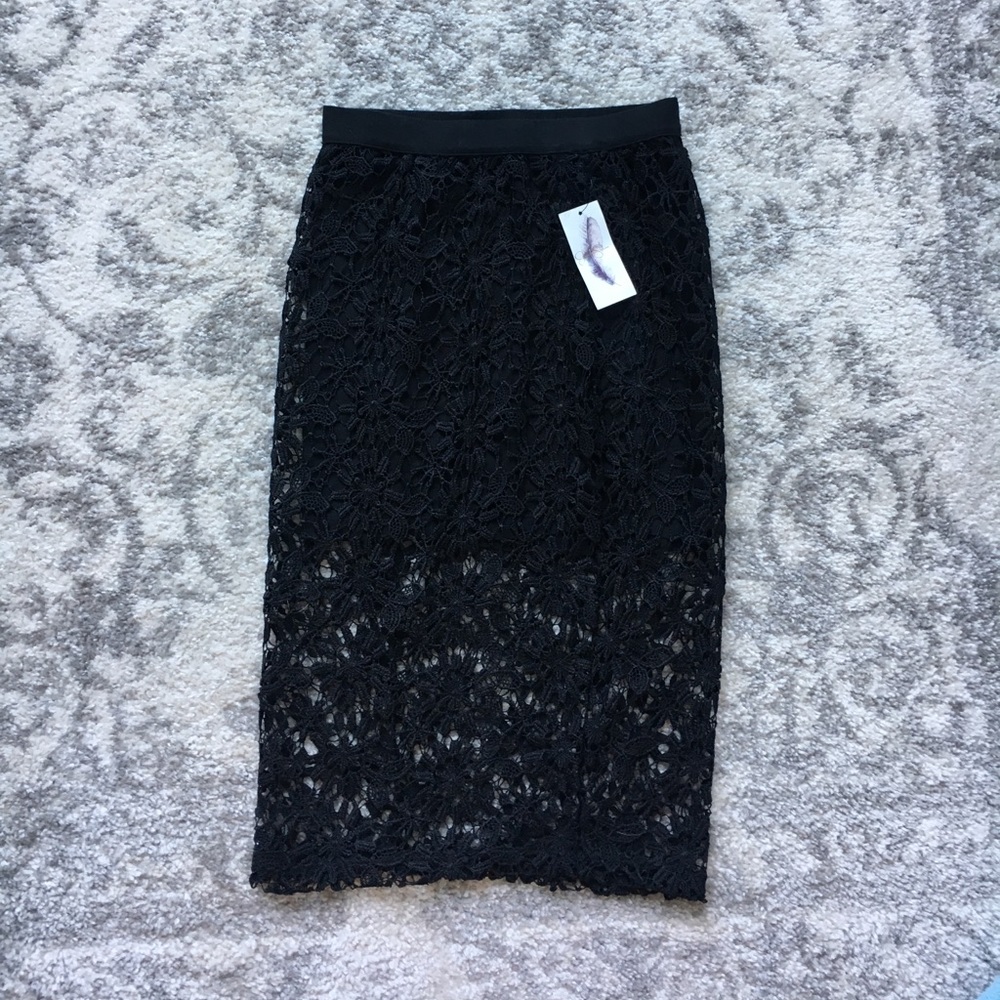 Jessica Simpson crochet floral black pencil skirt