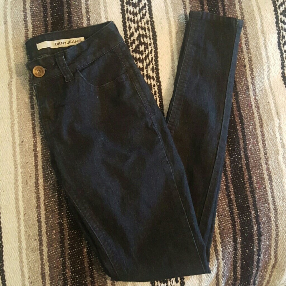 DKNY JEANS