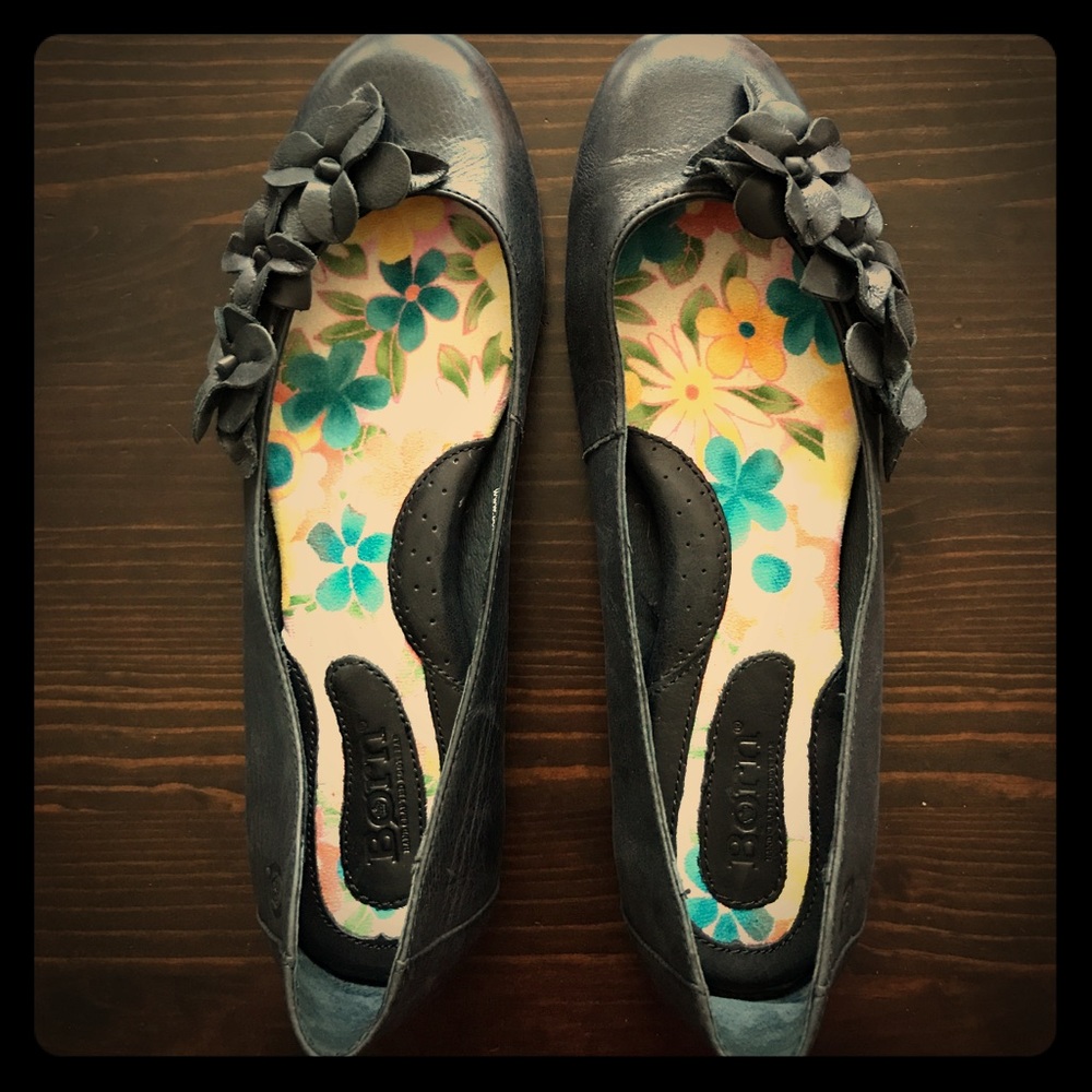 🌸Almost-new Born leather flower flats🌸