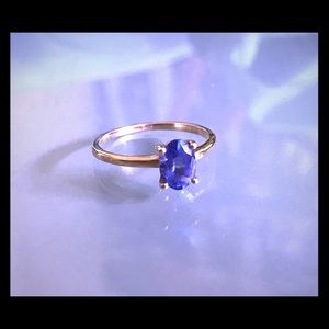 Gold and tanzanite ring