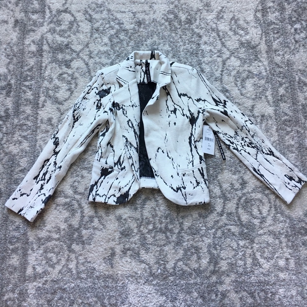 Design Lab black and white blazer