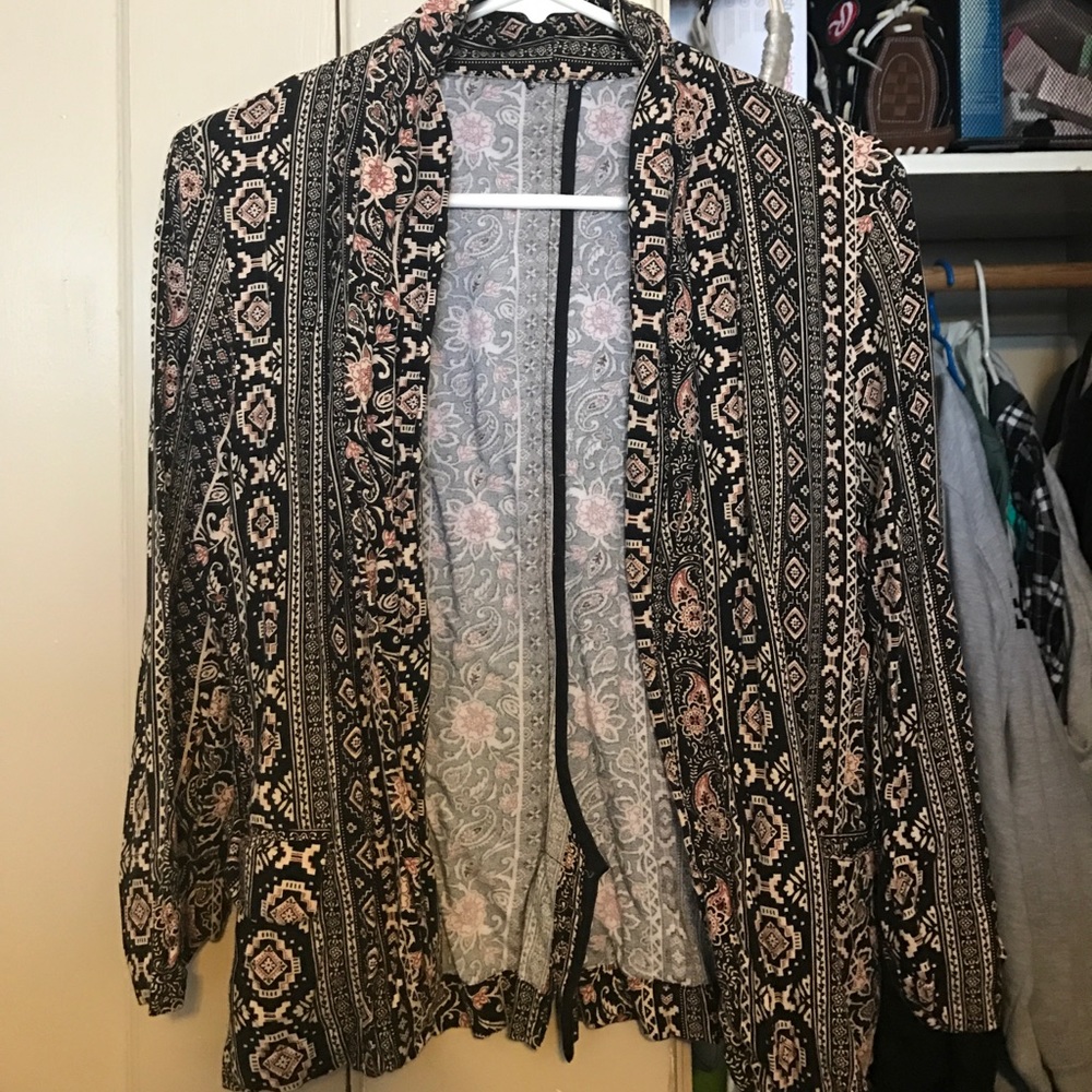 this really pretty blazerish or cardigan idk sz: s