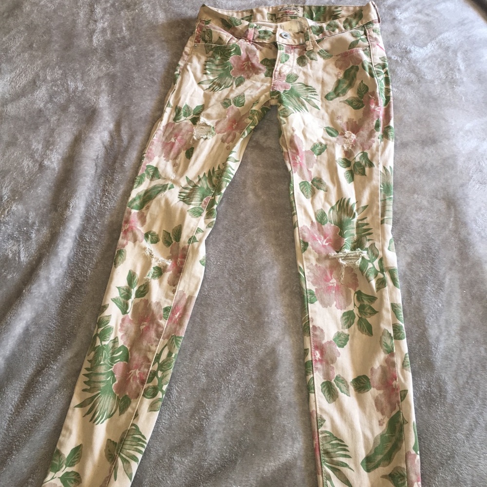 Whoau Flower Jeans size 25