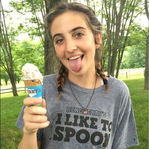 Meet your Posher, Alyssa