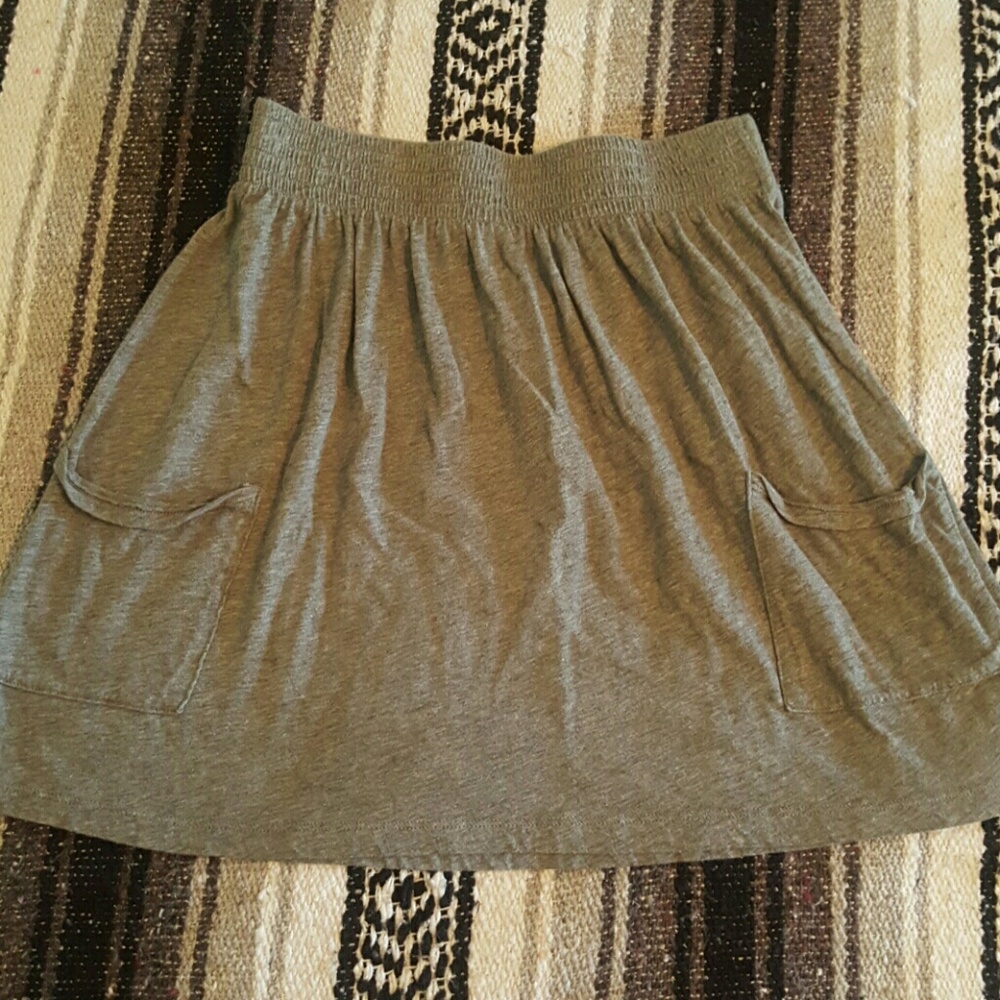 Grey skirt